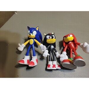 Sonic the Hedgehog Bendie Shadow Knuckles figures 4" tall Toys